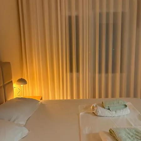 Apartamento Sunkissed Sky - Qerret - New Modern Golem (Tirana)