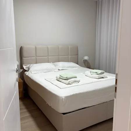 Apartamento Sunkissed Sky - Qerret - New Modern *