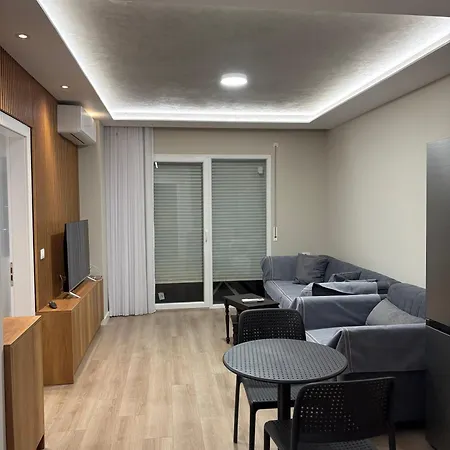 Apartamento Sunkissed Sky - Qerret - New Modern